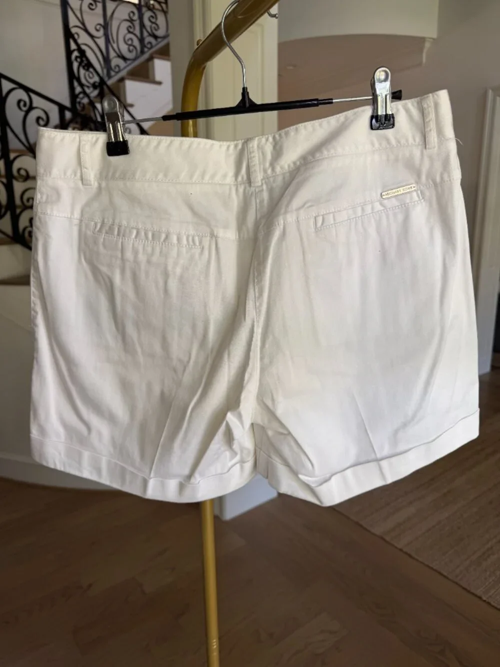 Michael Kors Tailored White Shorts | Size 10